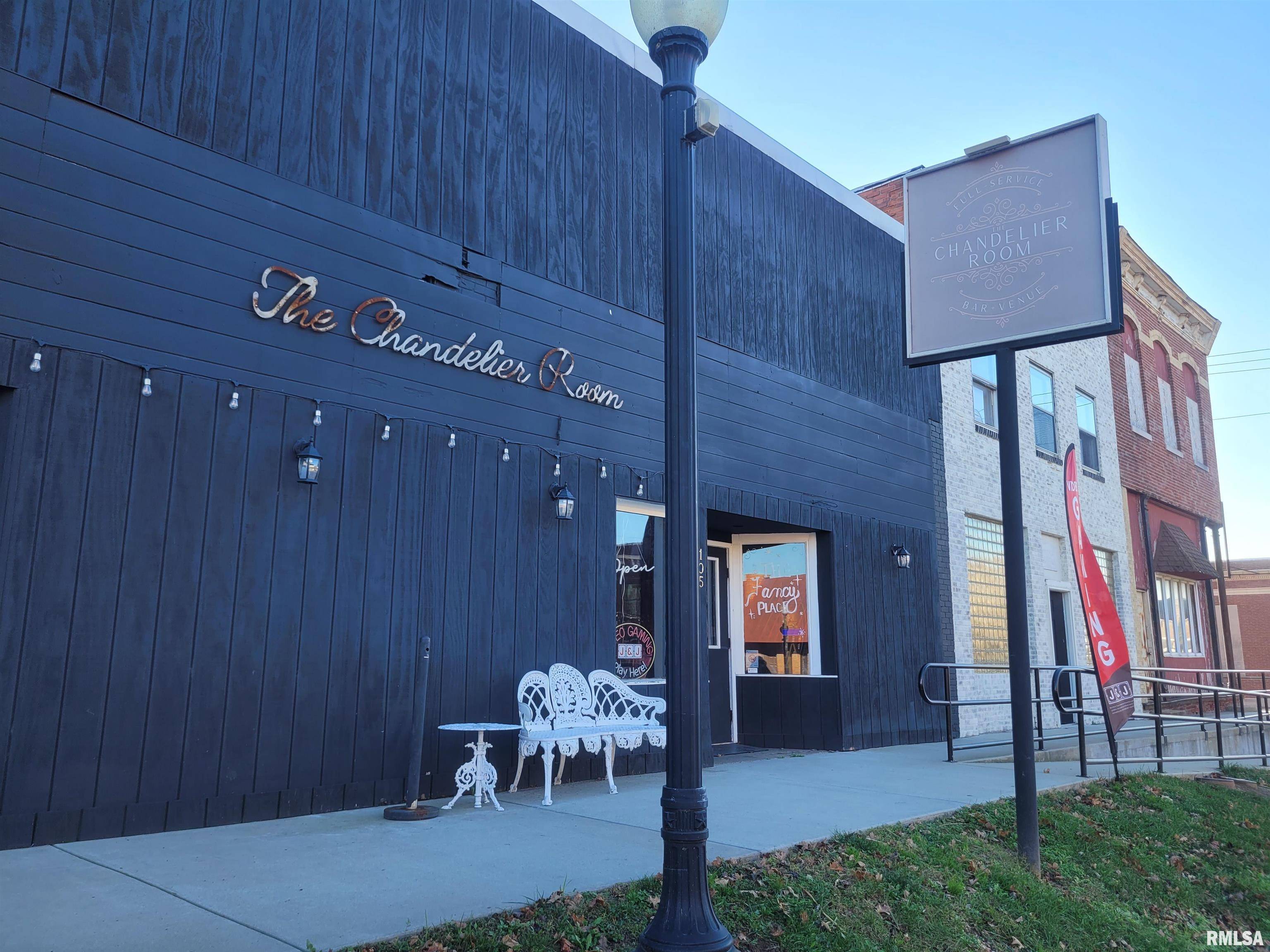Sesser, IL 62884,105 E FRANKLIN ST