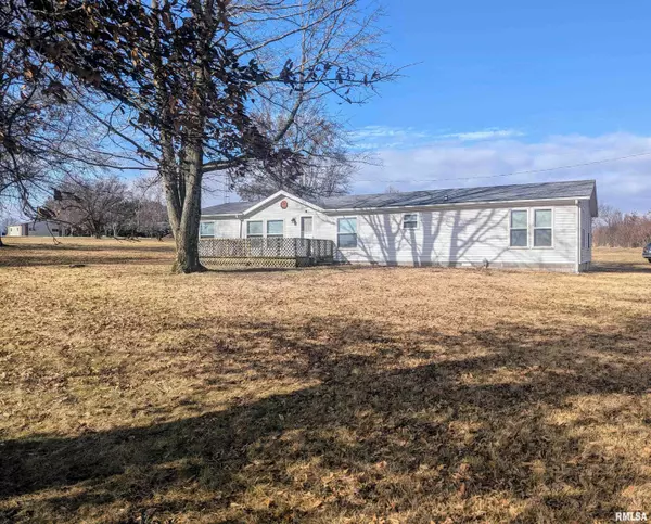 17118 E RANCH RD, Mt Vernon, IL 62864