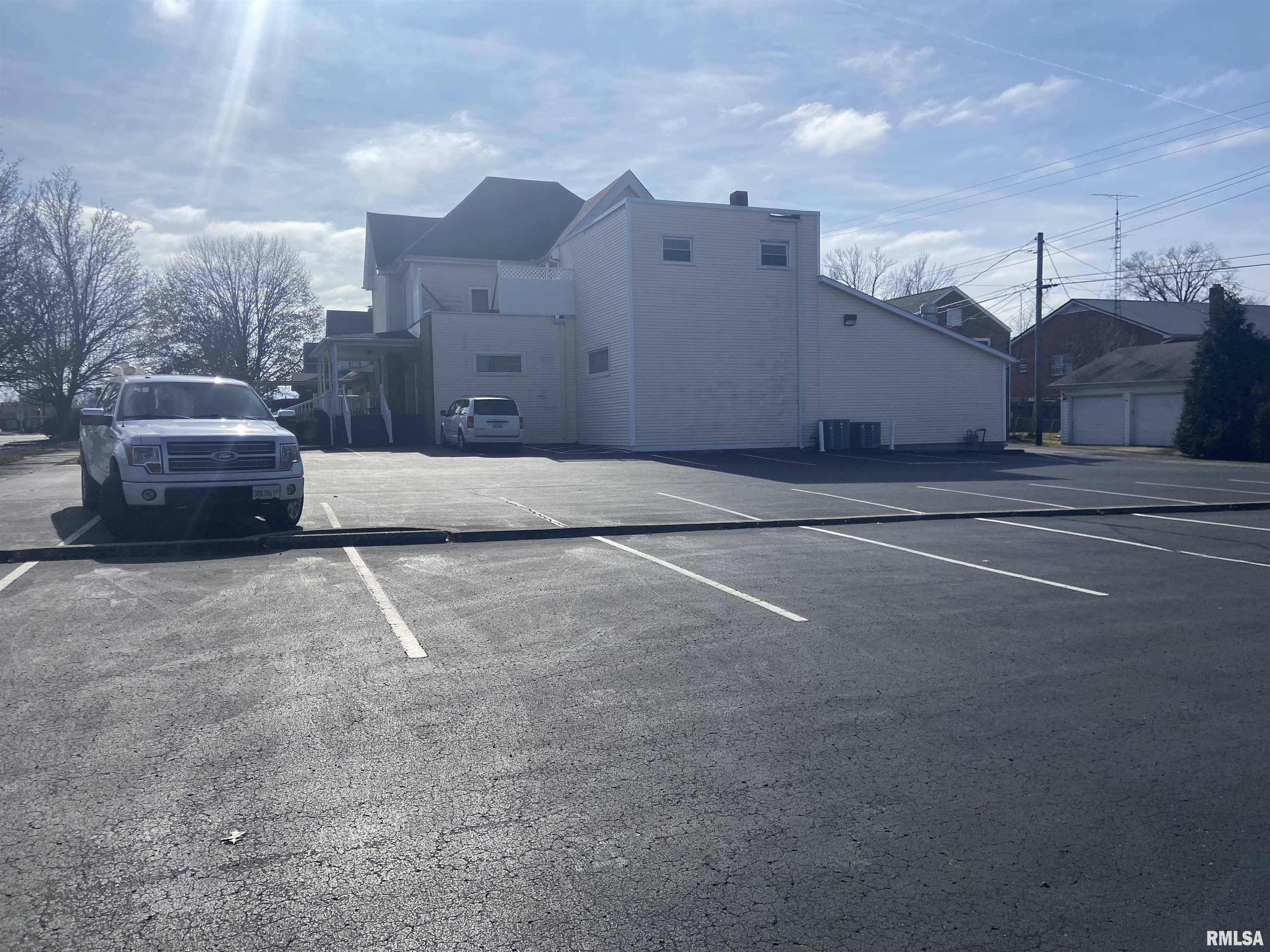 Herrin, IL 62948,427 S PARK AVE