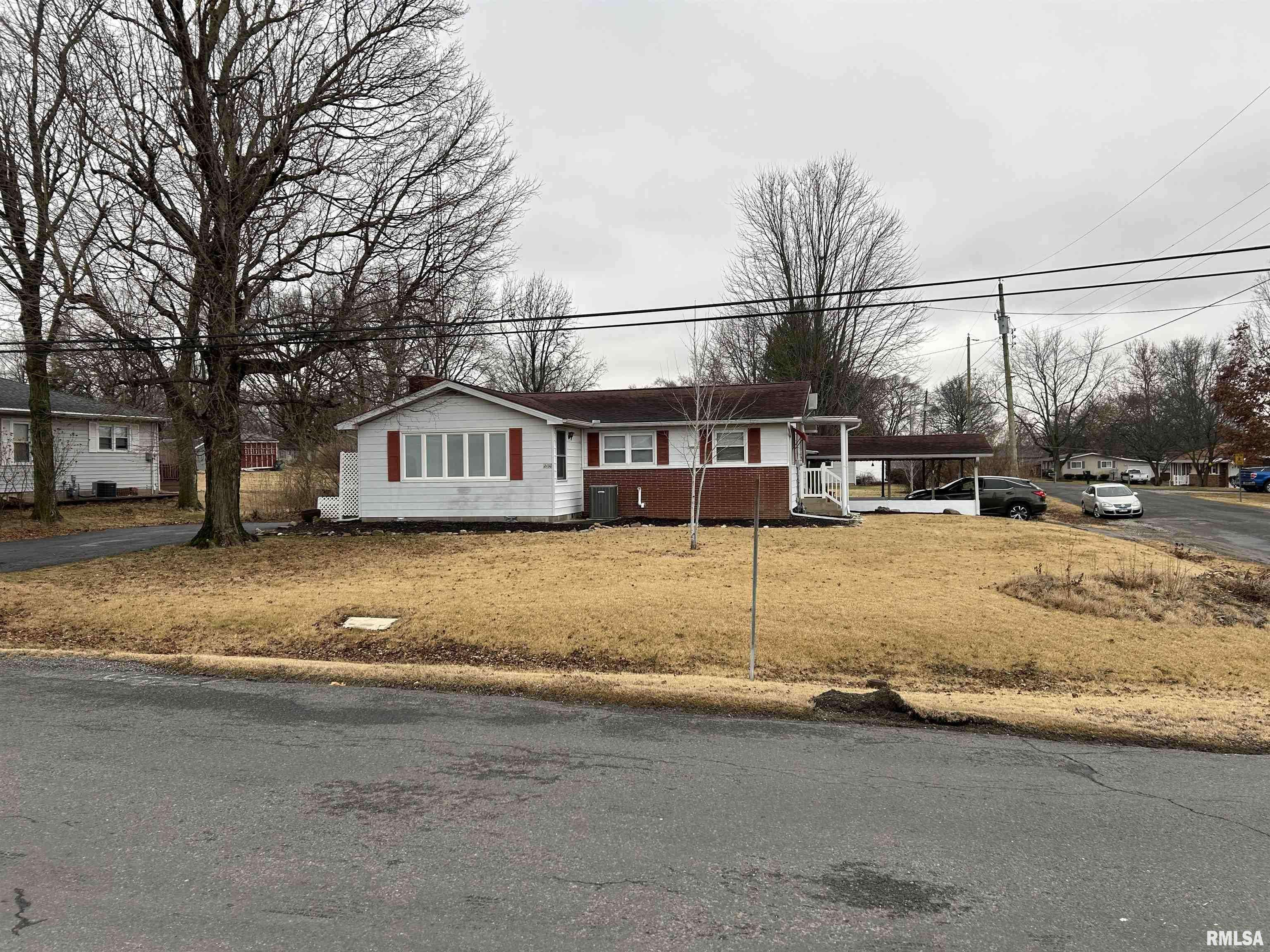 Vandalia, IL 62471,2130 W JEFFERSON ST