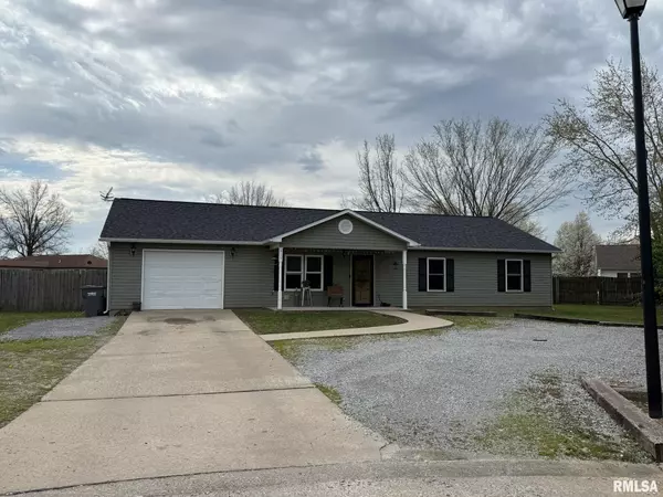 615 Valmar DR, Marion, IL 62959