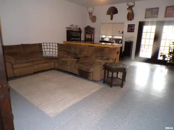 Ava, IL 62907,116 Crooked Willow DR