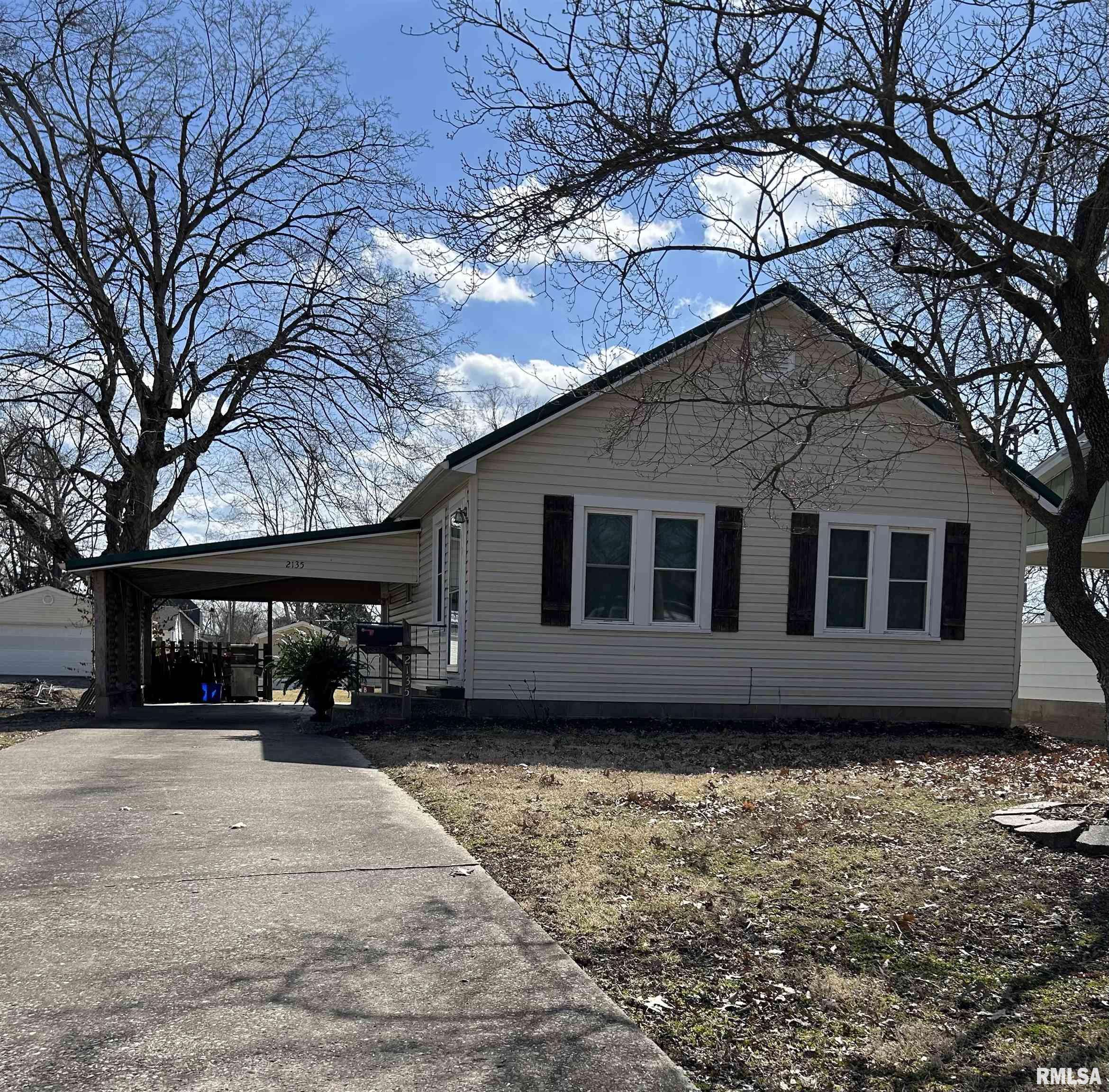 2135 CLAY ST, Murphysboro, IL 62966