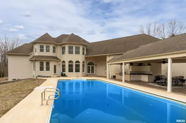 Carbondale, IL 62901,3115 W Striegel RD