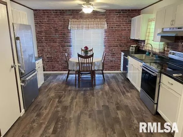 Thebes, IL 62990,24555 Rock Springs Hollow RD