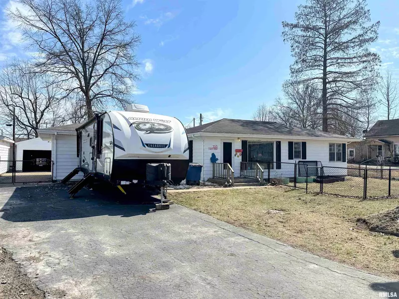 308 S EAST ST, Pinckneyville, IL 62274
