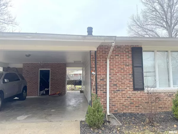 Carbondale, IL 62901,208 S Rod LN