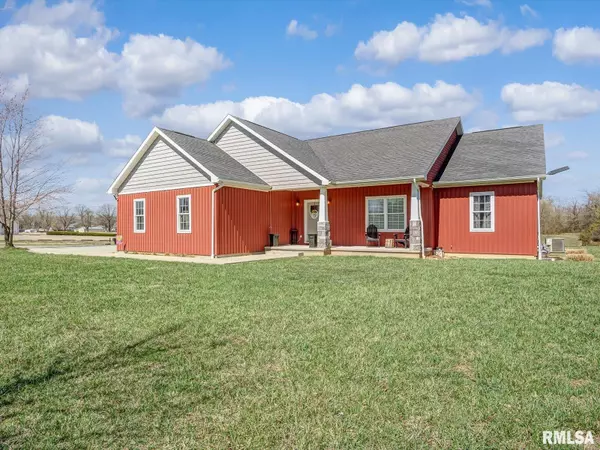 Duquoin, IL 62832,508 Hidden Lakes DR