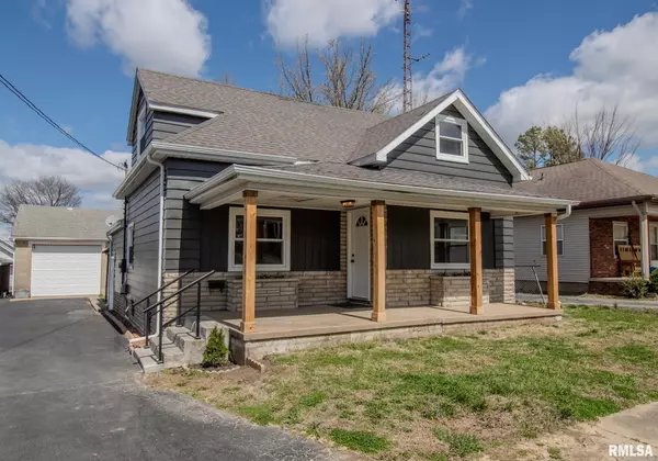 West Frankfort, IL 62896,1205 E ELM ST