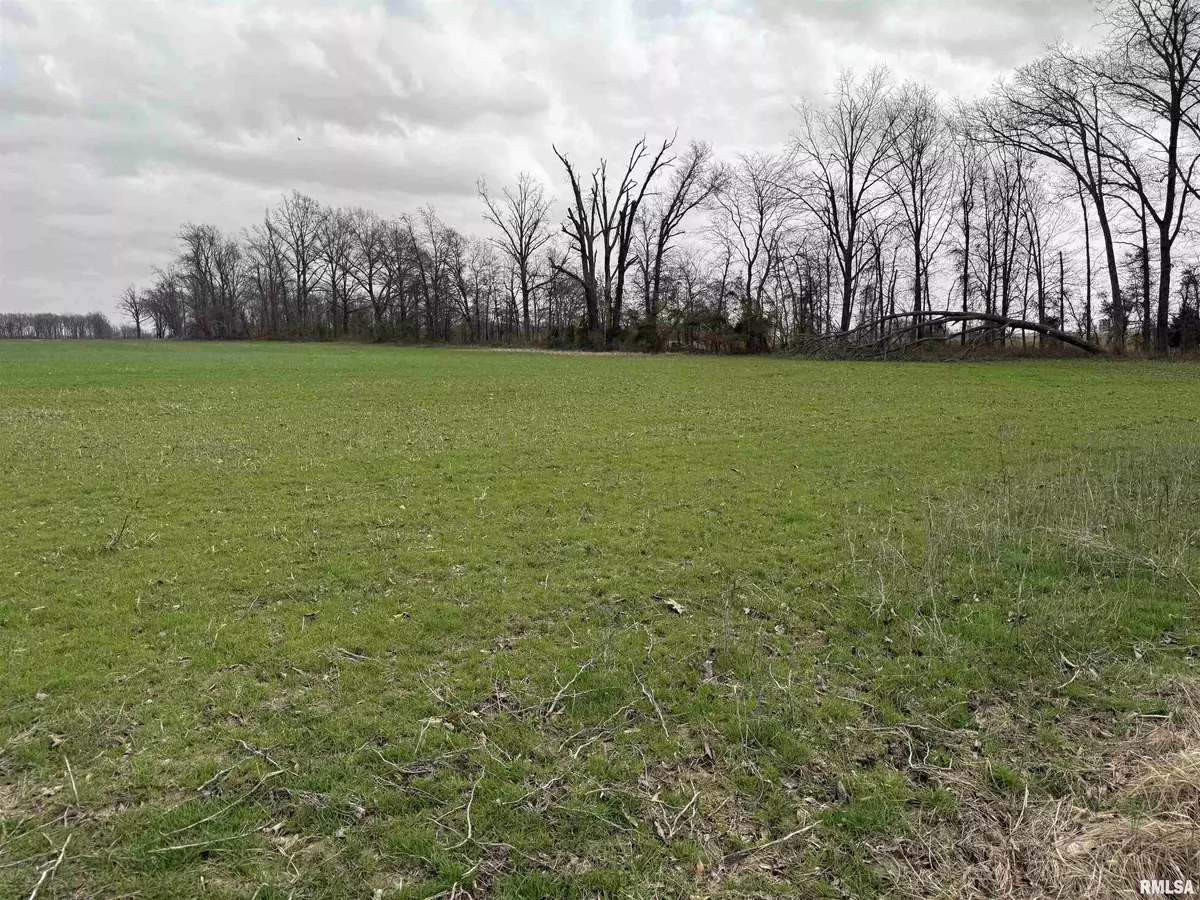 Mcleansboro, IL 62859,800 E COUNTY RD