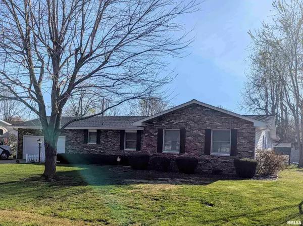 West Frankfort, IL 52896,202 N ILLINOIS AVE