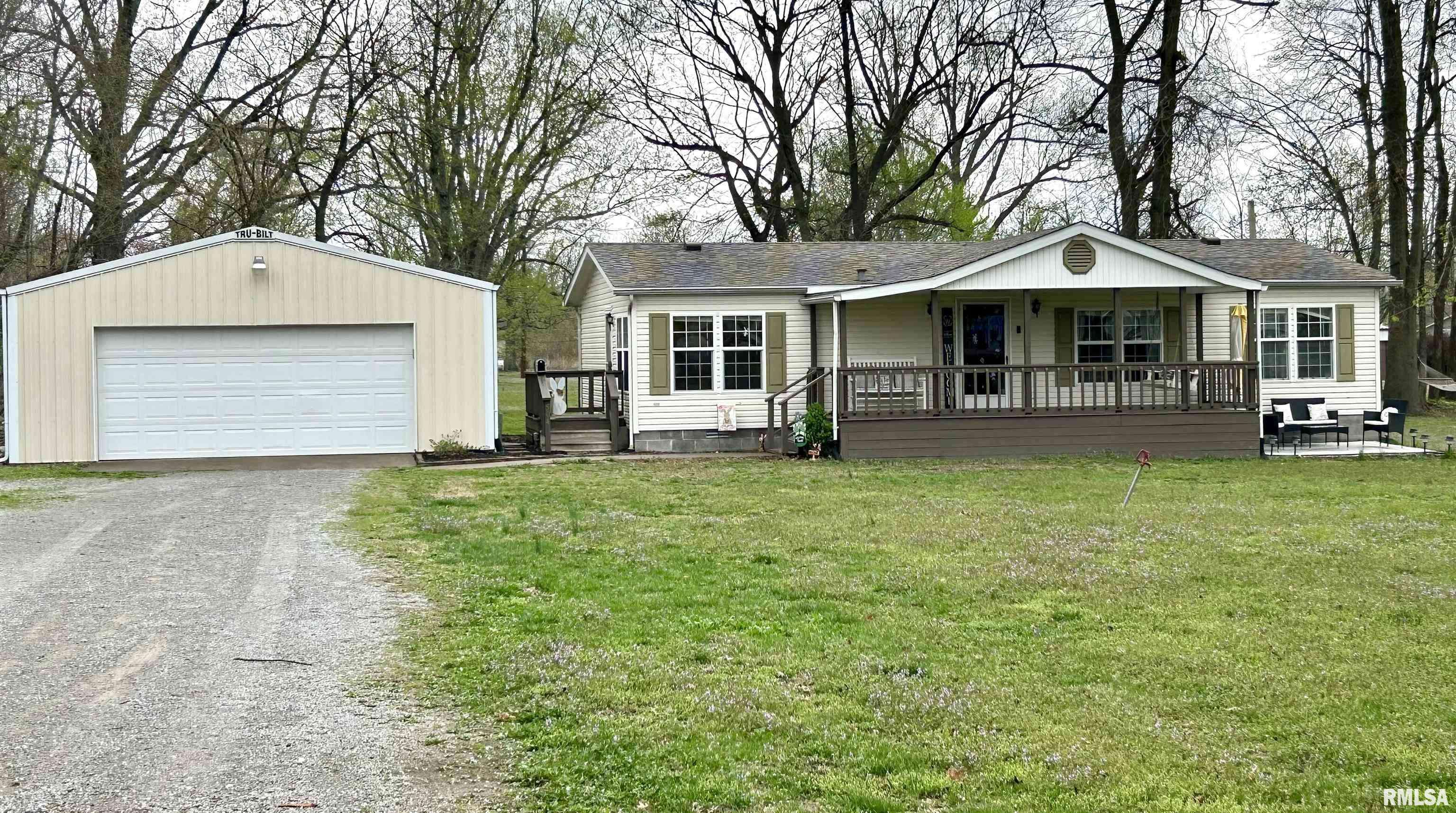 504 Laclede AVE, Carterville, IL 62918