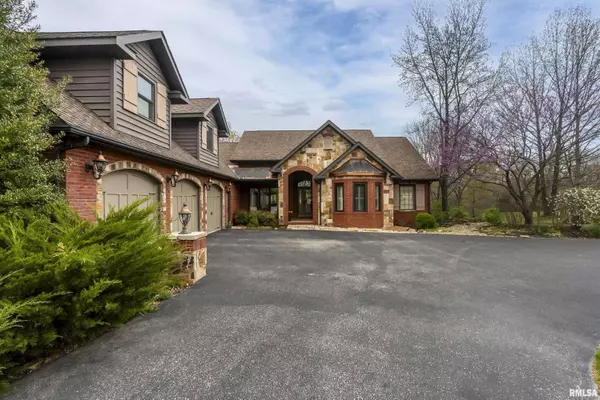 Carbondale, IL 62902,420 Lake Indian Hills DR