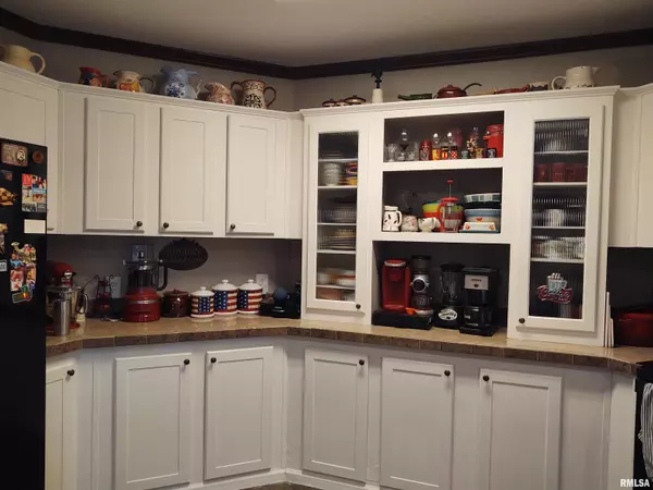 Vienna, IL 62995,1860 Mt Zion RD