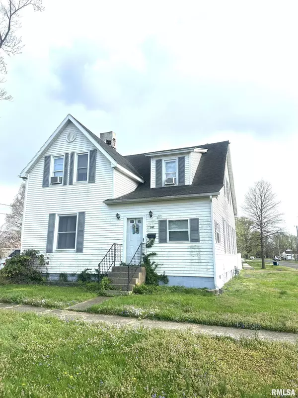 547 W 2ND ST, Centralia, IL 62801