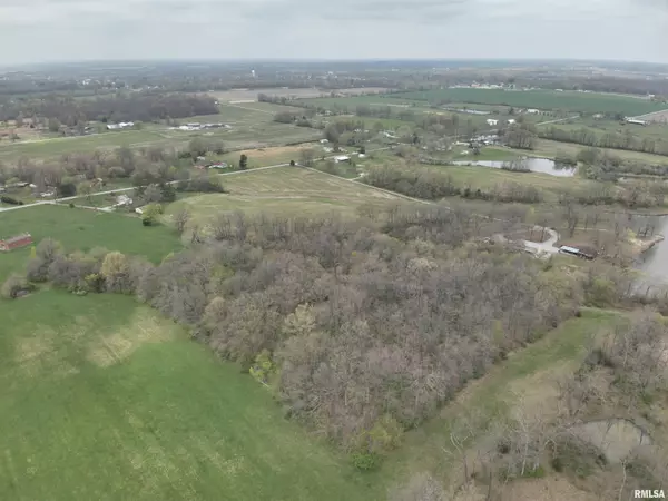 Sesser, IL 62884,14854 Sesser Lake RD