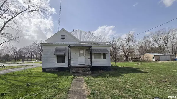 205 SHAW ST, Harrisburg, IL 62946