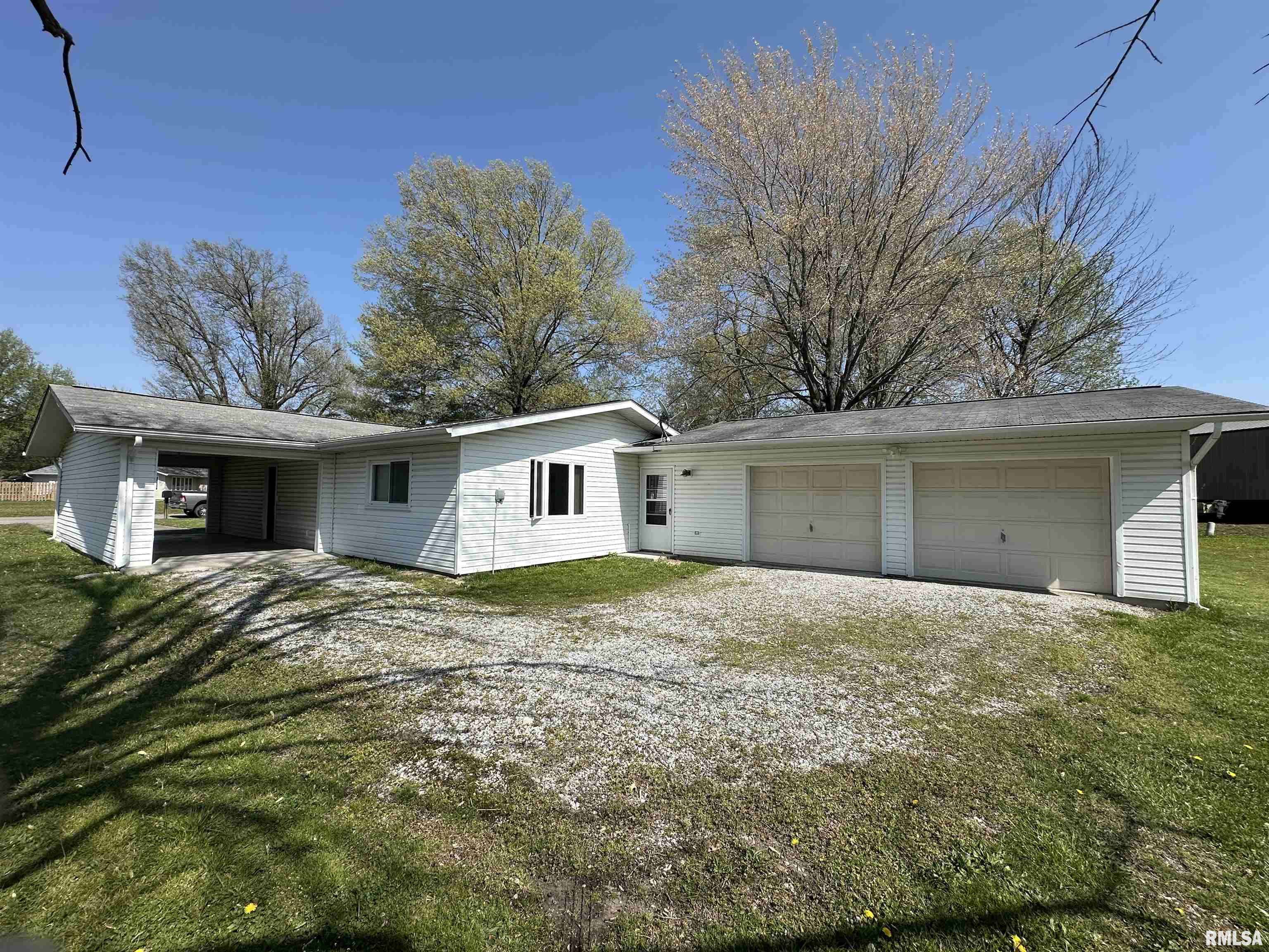 Murphysboro, IL 62966,917 Roberta DR
