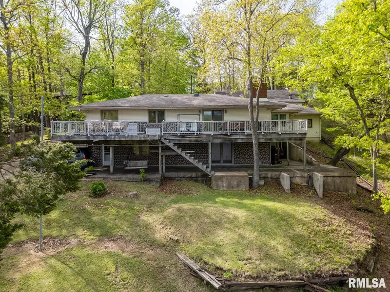 2581 S LAKESHORE DR, Goreville, IL 62939