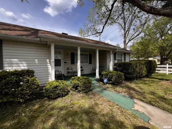 Centralia, IL 62801,810 E 7TH ST