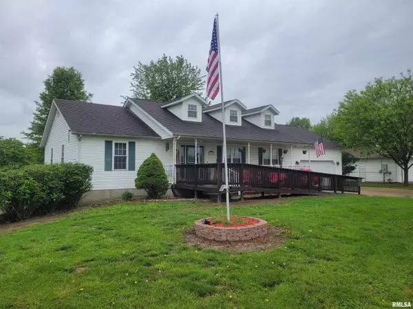 Dix, IL 62830,325 W NORTH ST