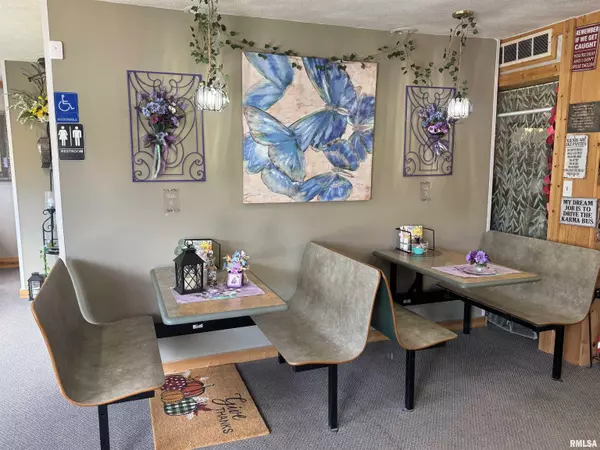 Sesser, IL 62884-1426,502 W FRANKLIN ST