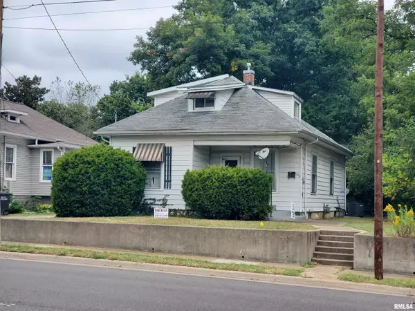 Carbondale, IL 62901,607 N ALMOND ST #1