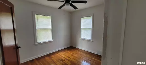 Mt Vernon, IL 62864,2814 Mannen ST