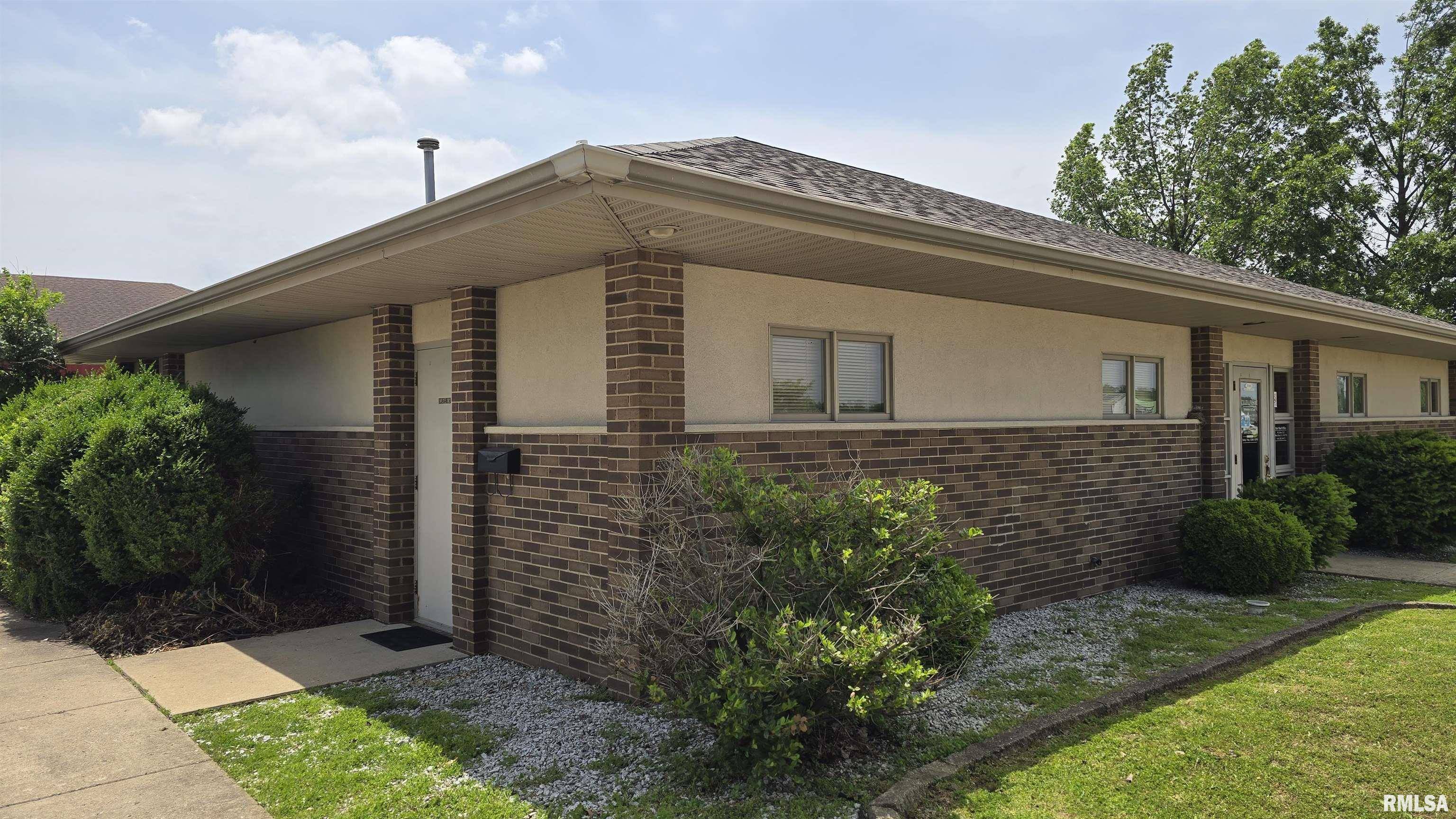Harrisburg, IL 62946,300 W Small ST #Suite 3
