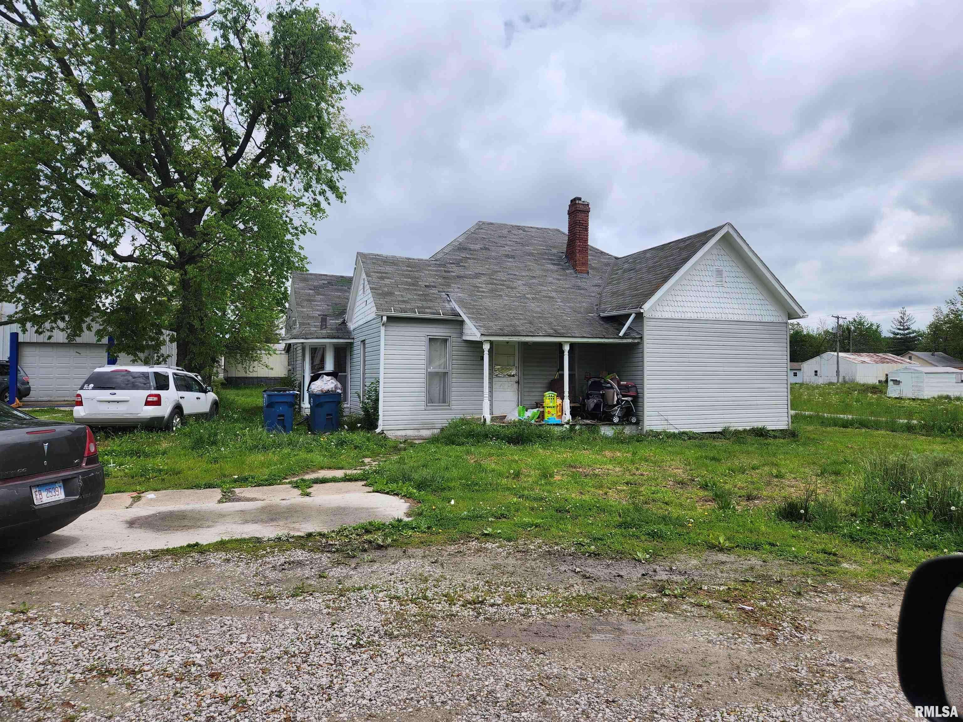 177 E WHITE ST, Ashley, IL 62801