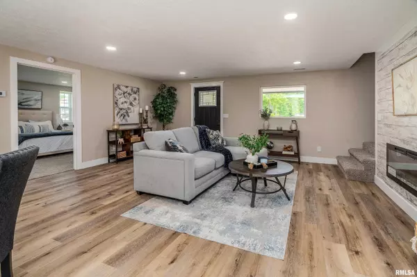 Carterville, IL 62918,5157 Herrin RD