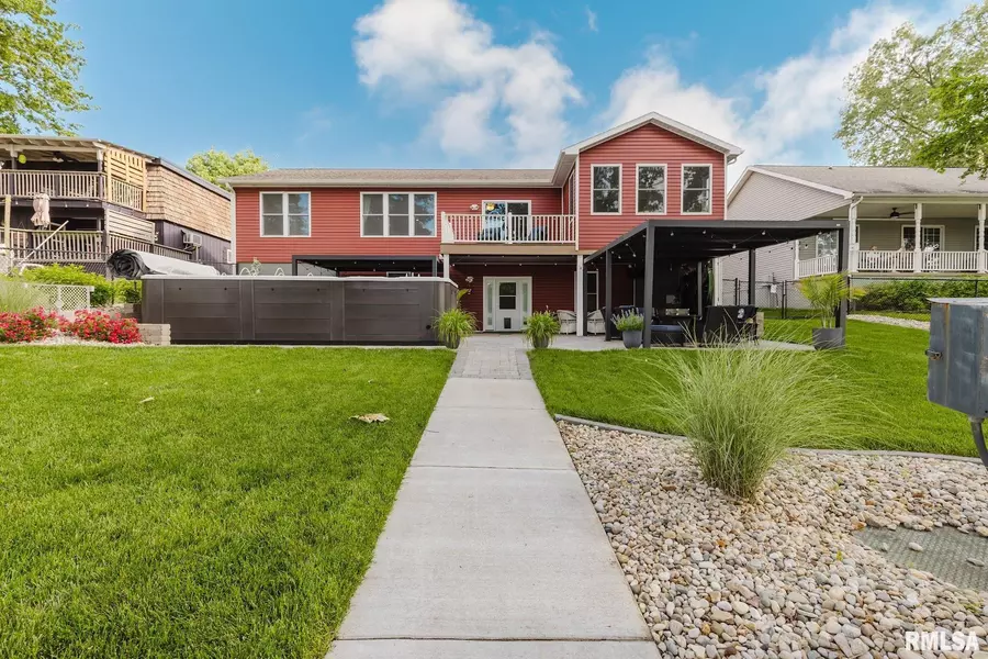 11782 DRIFTWOOD DR, Marion, IL 62959