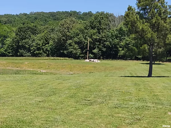 Vienna, IL 62995-9,1640 PLEASANT RIDGE RD