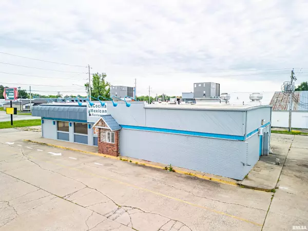Salem, IL 62881,1407 W MAIN ST