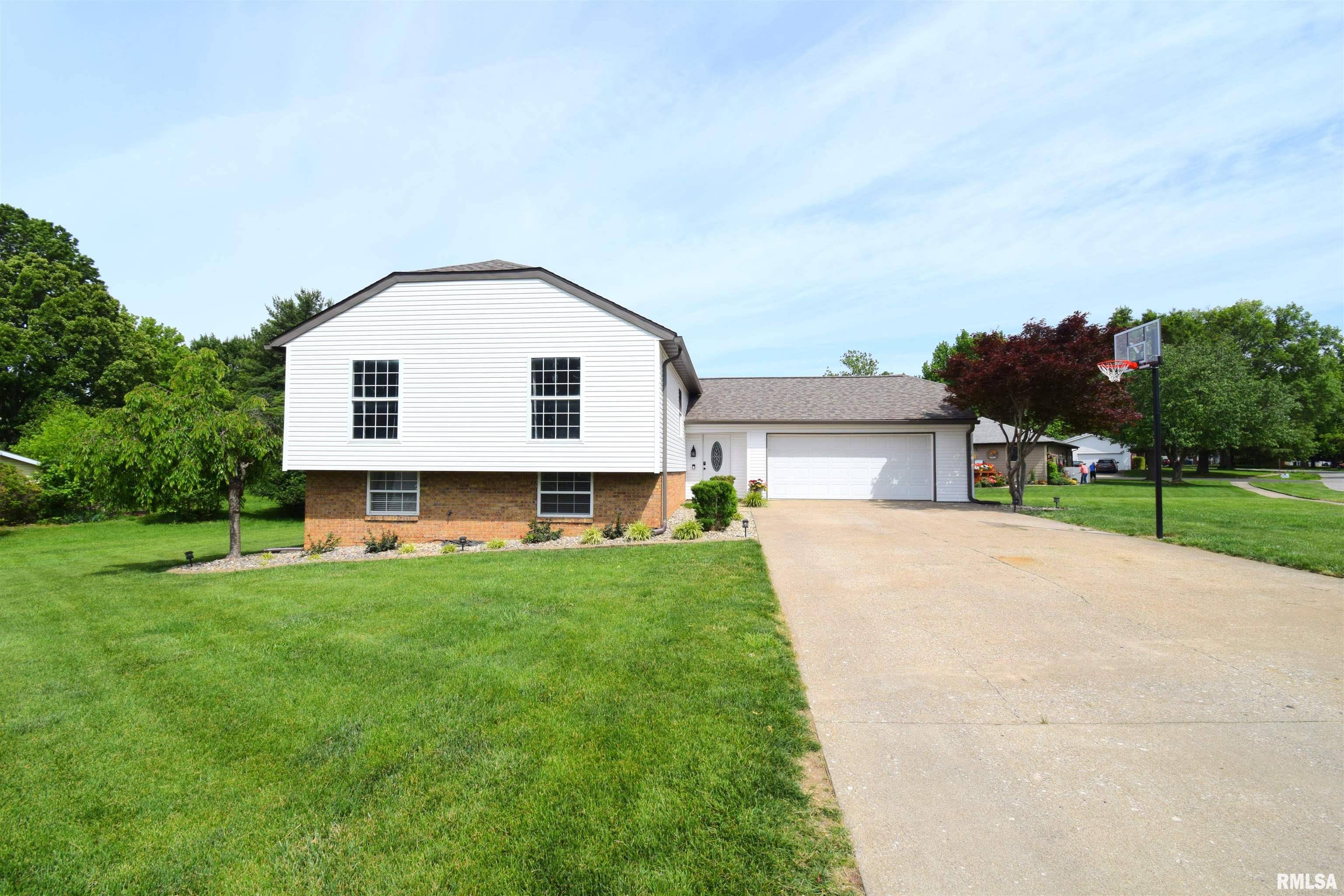 3100 MULBERRY AVE, Mt Vernon, IL 62864