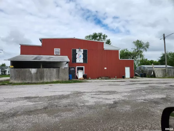 119 N West Railroad ST, Ashley, IL 62808