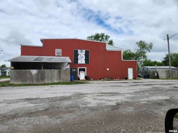 119 N West Railroad ST, Ashley, IL 62808
