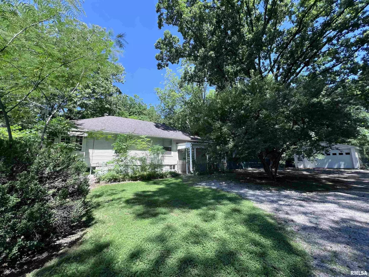 Carbondale, IL 62901,1312 W SYCAMORE ST
