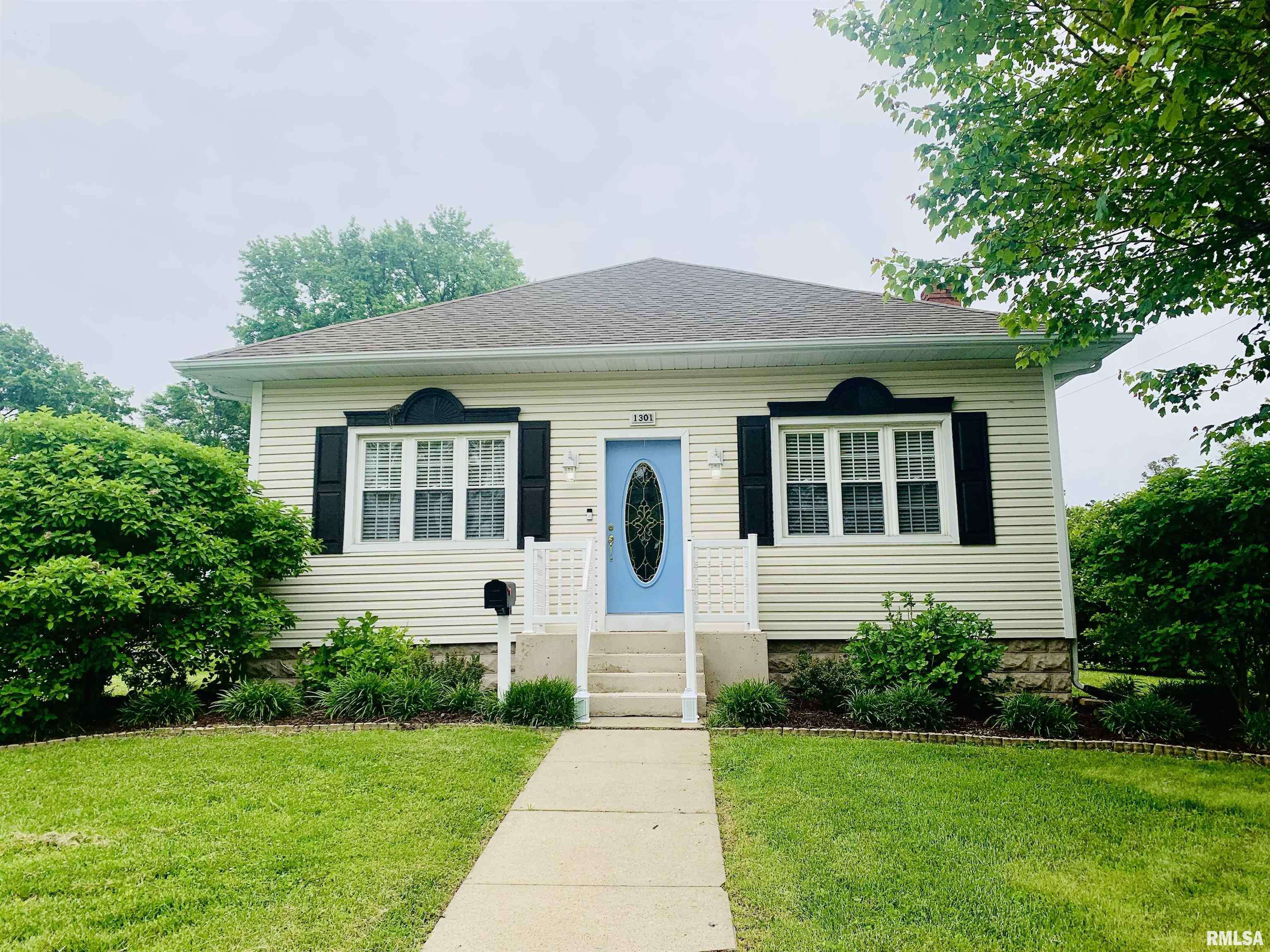 1301 N STATE ST, Marion, IL 62959