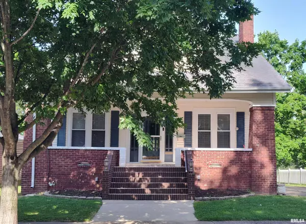 Mcleansboro, IL 62859,704 S WASHINGTON ST