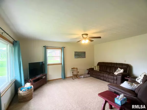 Makanda, IL 62958,356 CEDAR CREEK RD