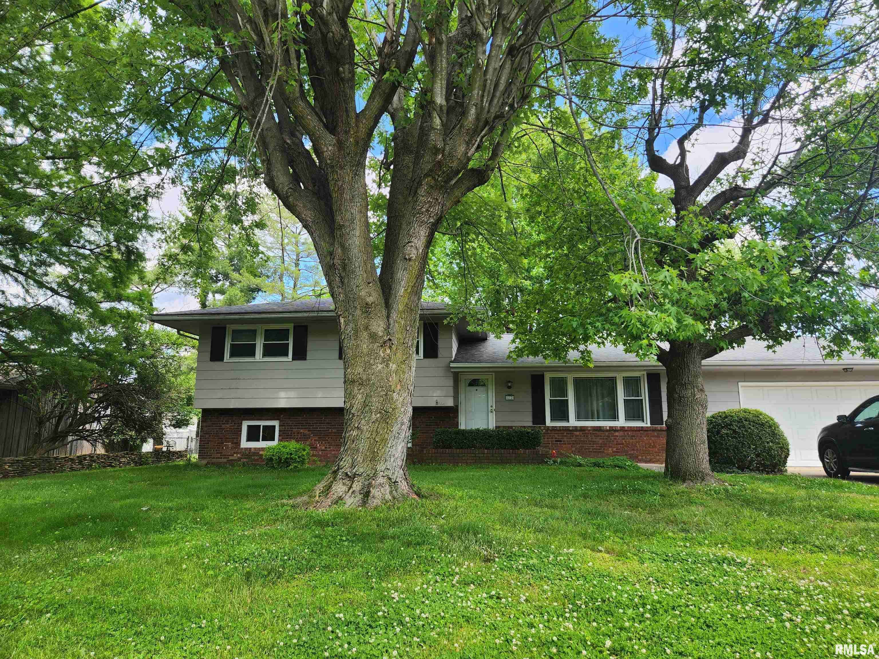 412 N 42ND ST, Mt Vernon, IL 62864