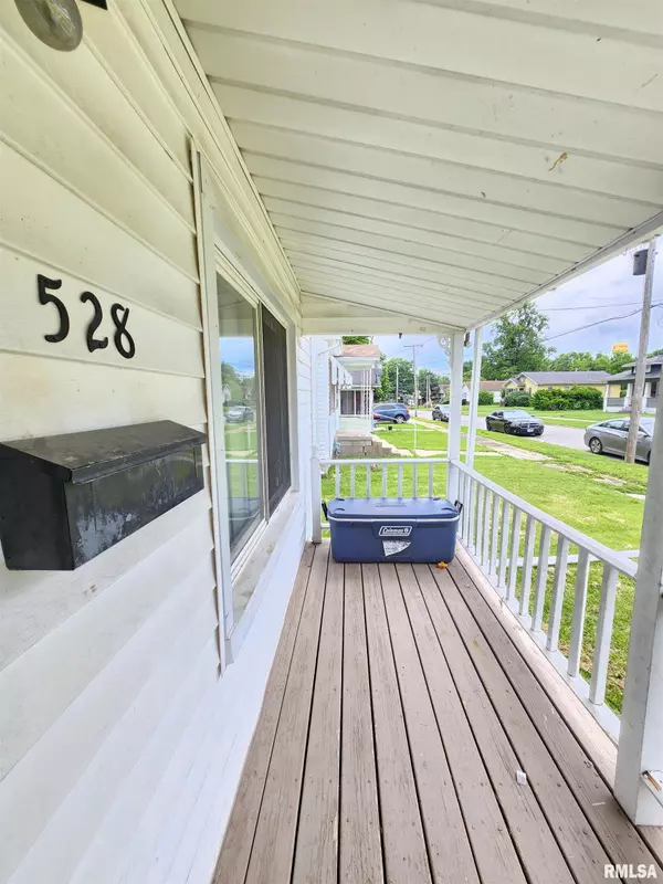 Murphysboro, IL 62966,528 N 15TH ST