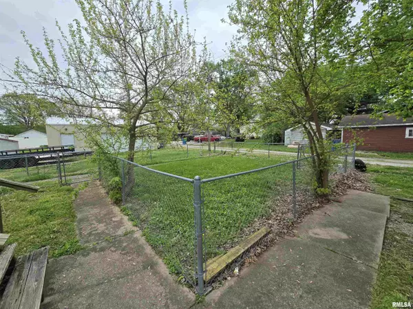 Centralia, IL 62801,1201 E Noleman