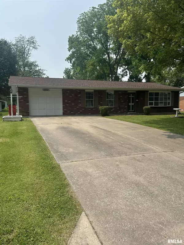 Duquoin, IL 62832,705 TERRACE DR