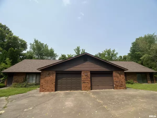 105 N Violet LN, Carbondale, IL 62901