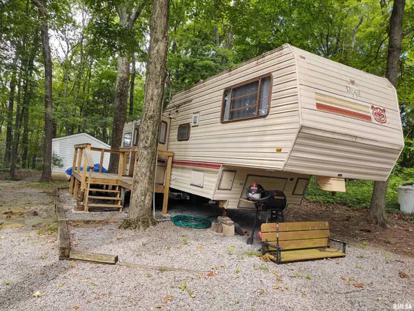 Vienna, IL 62995,315 HOLLAND LN