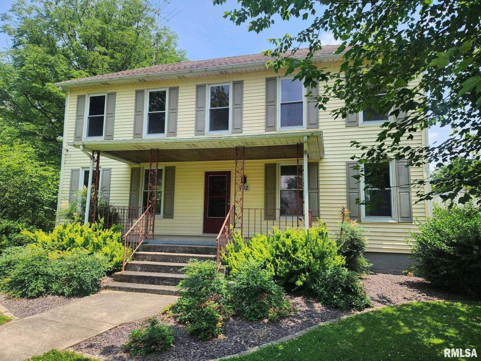 201 S MAPLE ST, Tamaroa, IL 62888
