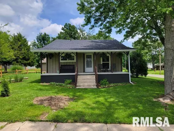 Johnston City, IL 62951,1501 Follis AVE