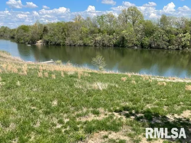 TBD Labrador CV, Elkville, IL 62932